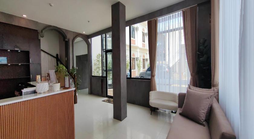 Isabelle Hotel - image 8