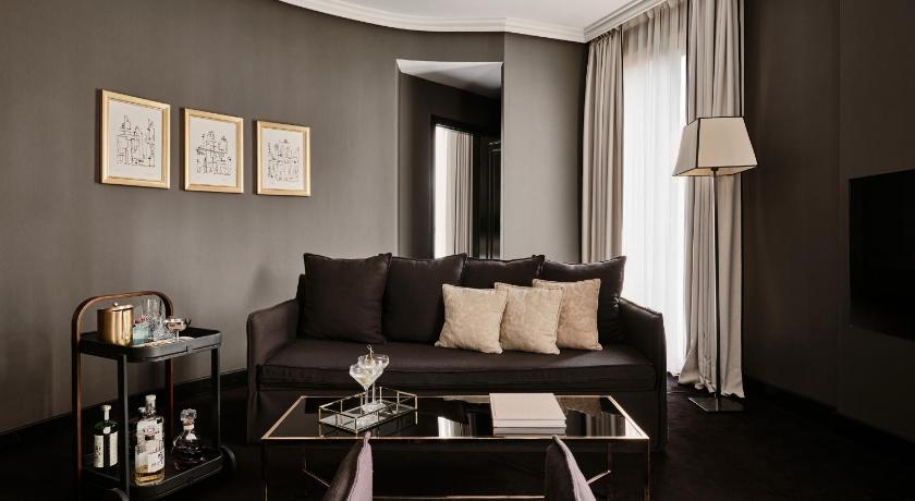 Image of Luxury Quadruple Room 1