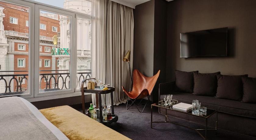 Image of Junior Suite 3