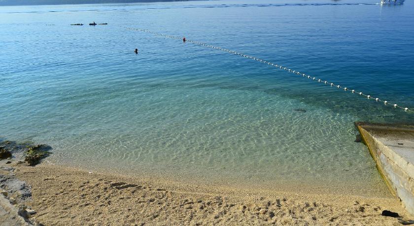 Happy Camp mobile homes in Camping Amadria Park Camping Trogir photo