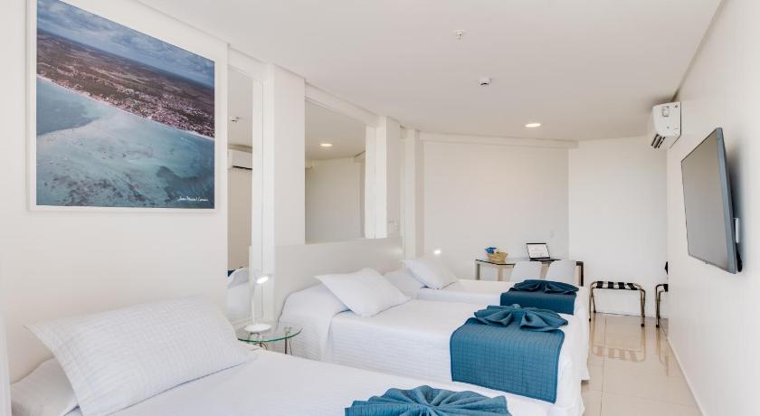 Image of Triple Room with City View 3