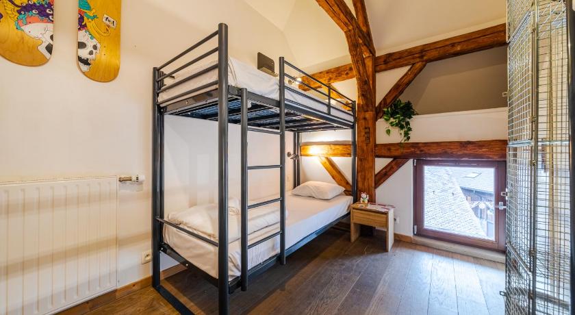 Image of Bed in 4-Bed Mixed Dormitory Room 1