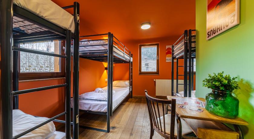 Image of Bed in 6-Bed Mixed Dormitory Room 0
