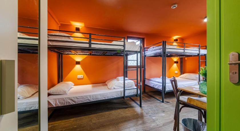 Image of Bed in 6-Bed Mixed Dormitory Room 1