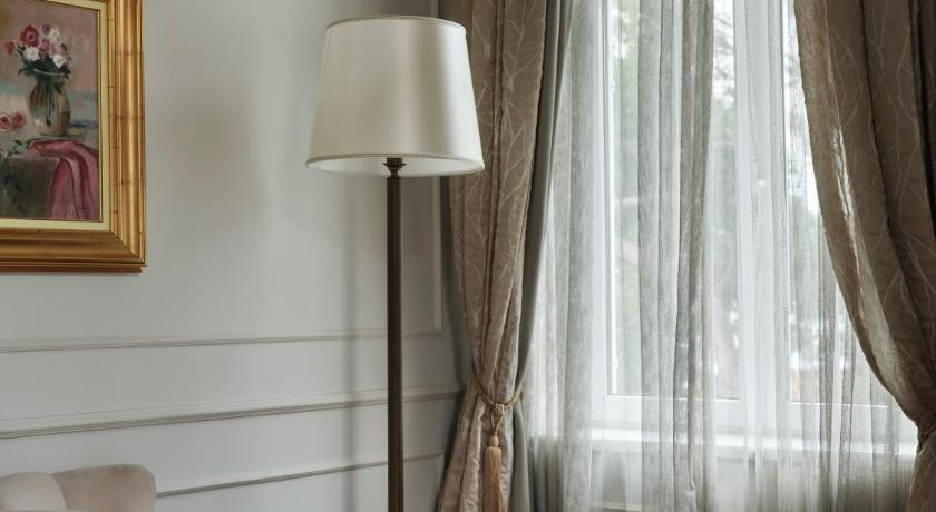 Image of Superior Double or Twin Room with Garden View 4