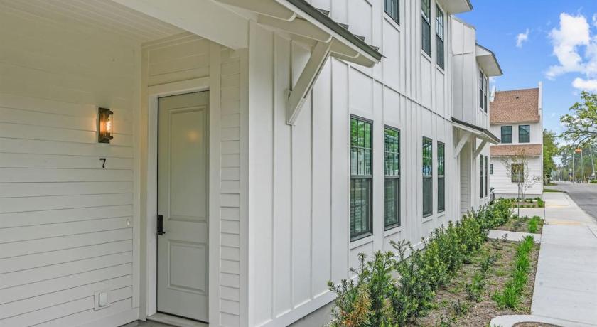 패스 크리스천 (MS) Seabreeze Haven 6 - Steps to Beach, Pet-Friendly, Pool, Fast WiFi 3성급 숙소 레스토랑