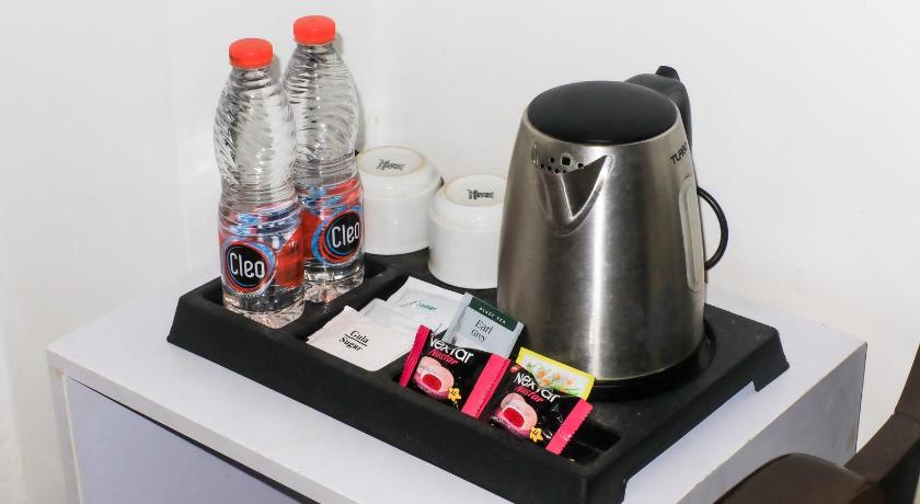 Image of Deluxe Non - Smoking Room 10