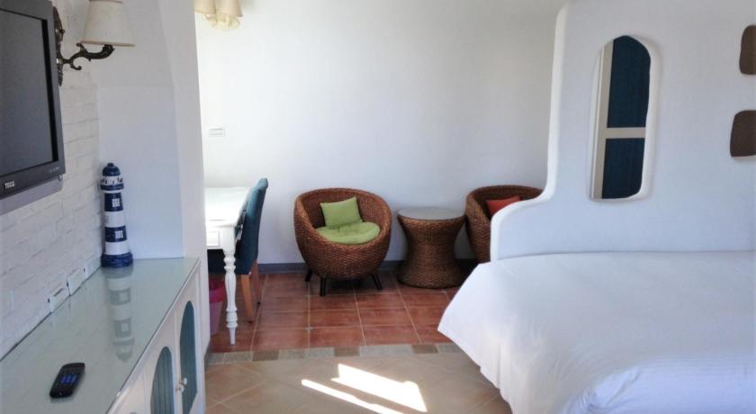 Image of Family Room 1