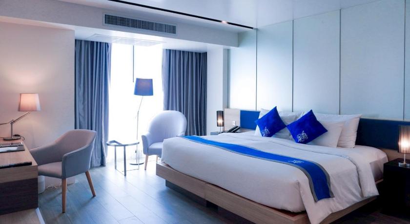 Image of Superior Room 5