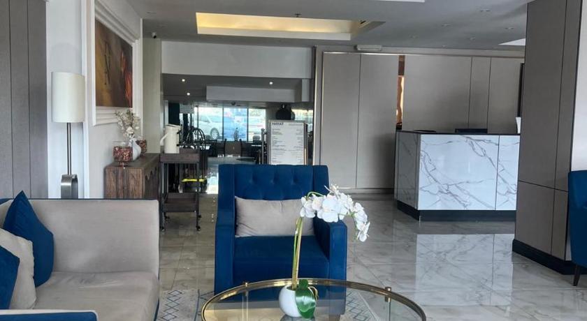 ダンマーム Hyata Watheer Hotel & Suites ホテル ロビー