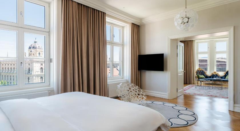 Image of Master Suite 0