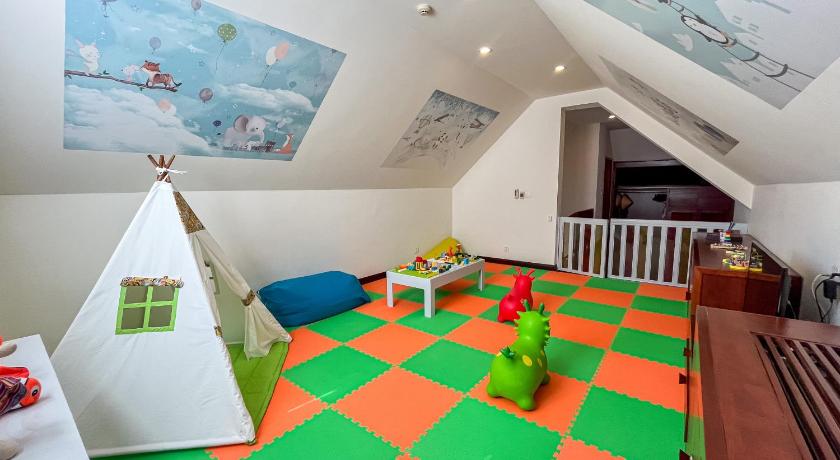 Image of Villa with Private Pool 12