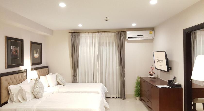 Image of Family Room 1