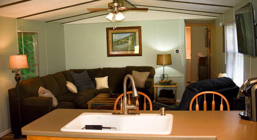 플레쳐 (NC) ShortLong Stays Welcome! Hot tub, Dog Friendly! 4성급 숙소 객실