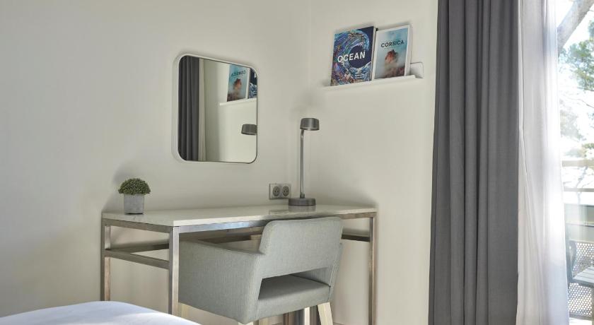 Image of Comfort Sea View 5