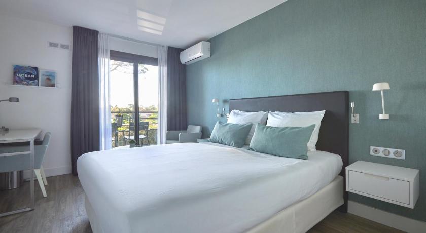 Image of Comfort Sea View 0