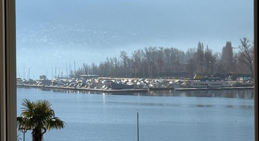 Image of Superior Double Room with Lake View 8