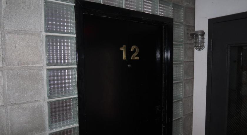 オールバニ (NY) Chic 2BR Retreat in Albany Cozy, Stylish & Central 3つ星 宿泊施設 レストラン