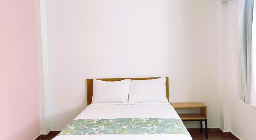 Image of Standard Double Room with Shared Bathroom 0