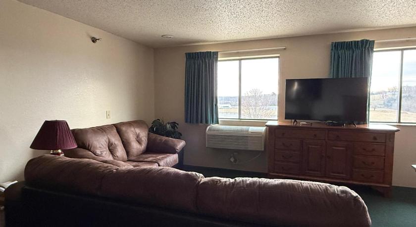 카스빌 (MO) Cassville Four Seasons Inn & Suites 숙소 로비