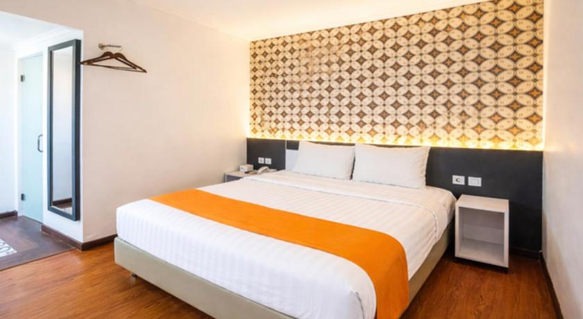 Image of Deluxe Non - Smoking Room 1
