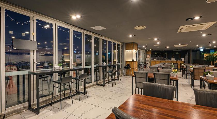 제주 함덕 비치 스테이 제주 (Hamdeok Beach Stay Jeju) 4성급 호텔 수영장