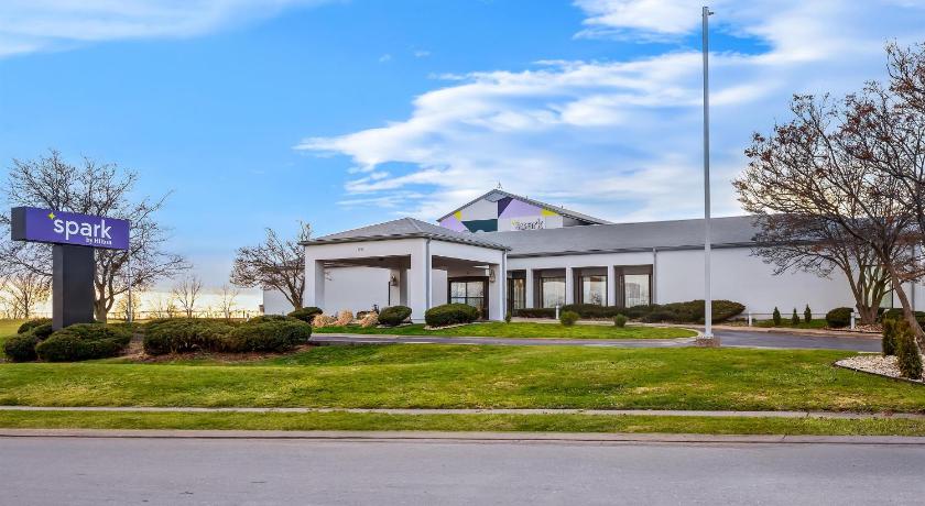 Sonesta Select Bettendorf - image 3