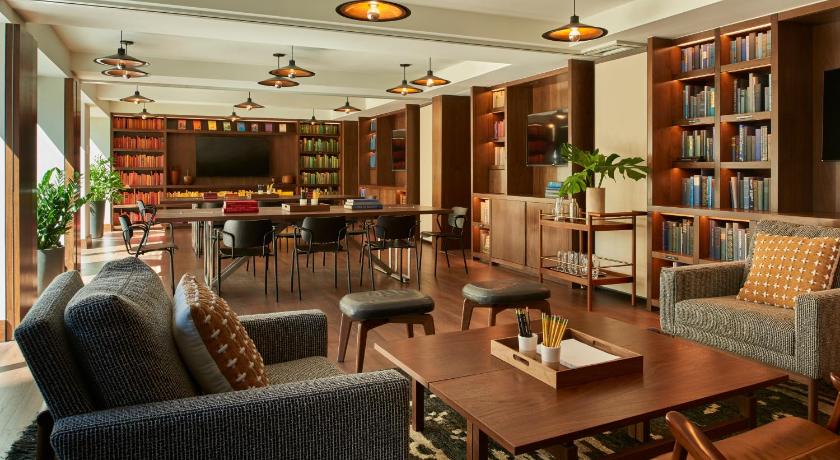 11 Best Hotels In New York City At Christmas