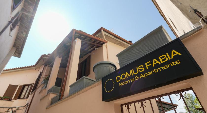 Domus Fabia - Rooms & Apartments