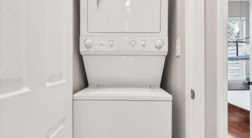 세인트 루이스 (MO) Entire building in The Grove Perfect for Groups 4성급 숙소 레스토랑