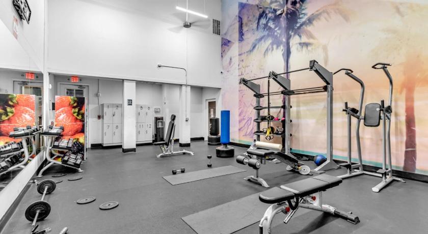 Pompano Beach (FL) Coastal 1BR Retreat in Fort Lauderdale 5성급 숙소 레스토랑