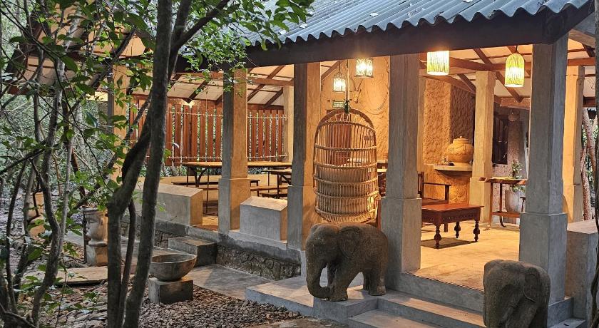 Sigiriya Wild Cottages - image 2