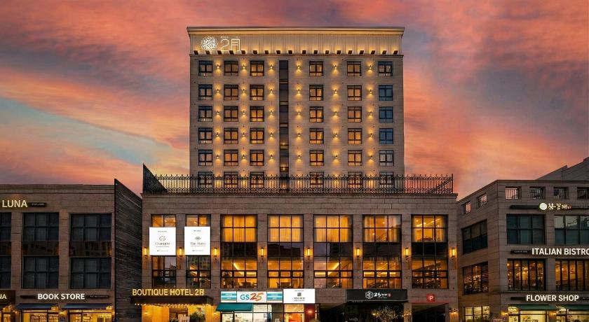 テグ Hotel February Dong Seong Ro 2つ星 ホテル プール