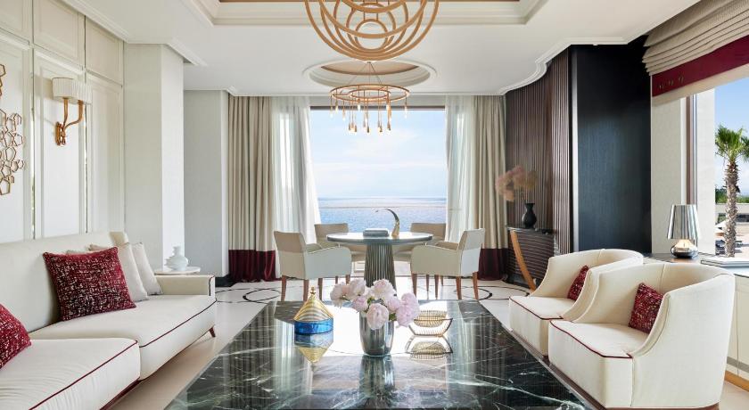 Image of Royal Suite Private Pool Sea View 4