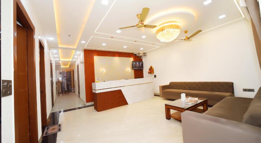 Hotel Yash Place - image 2