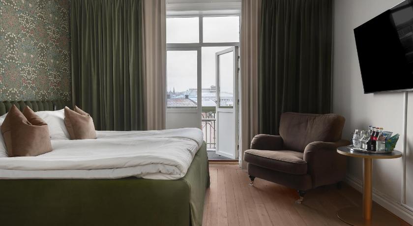 Image of Premium Room with Balcony 0