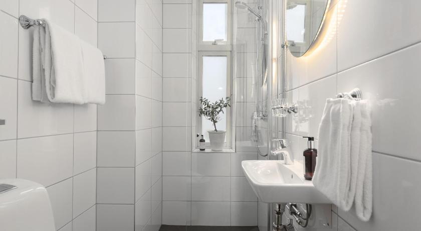 Image of standard single room - non-smoking 2