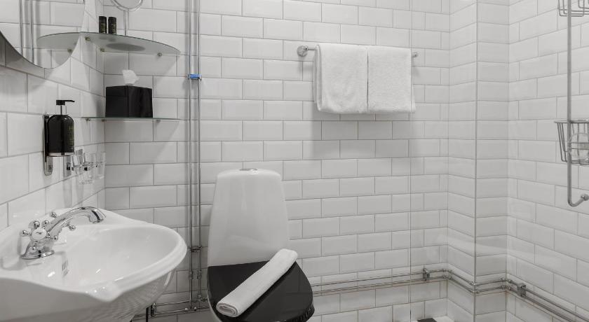 Image of standard single room - non-smoking 7