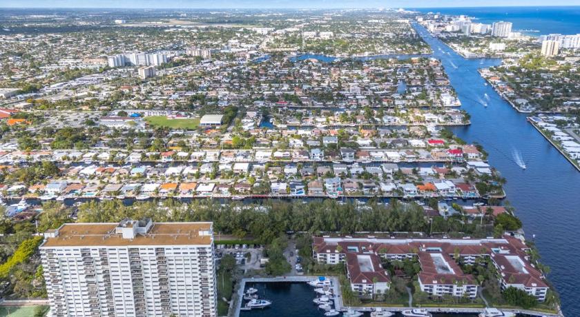 Pompano Beach (FL) Your Home in Fort Lauderdale Modern 2BR Stay 5성급 숙소 레스토랑