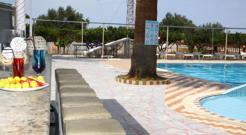 Triton Garden Hotel photo