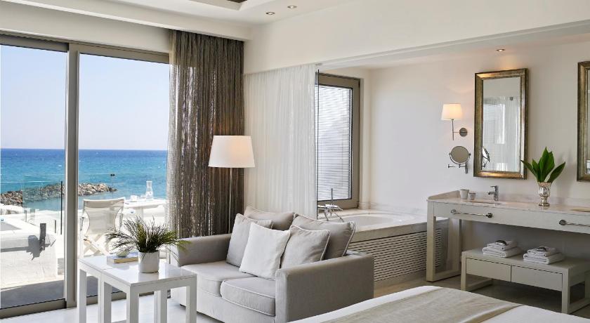 Image of Island Waterfront Suite 1