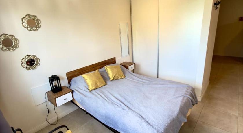 Flores - Premium flat, 3 blocks from Avenida Avellaneda