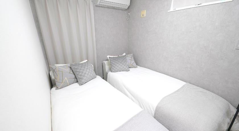 11AM out, Asakusa Base, 3F Skytree-View Rooms, Projector Mini Theater