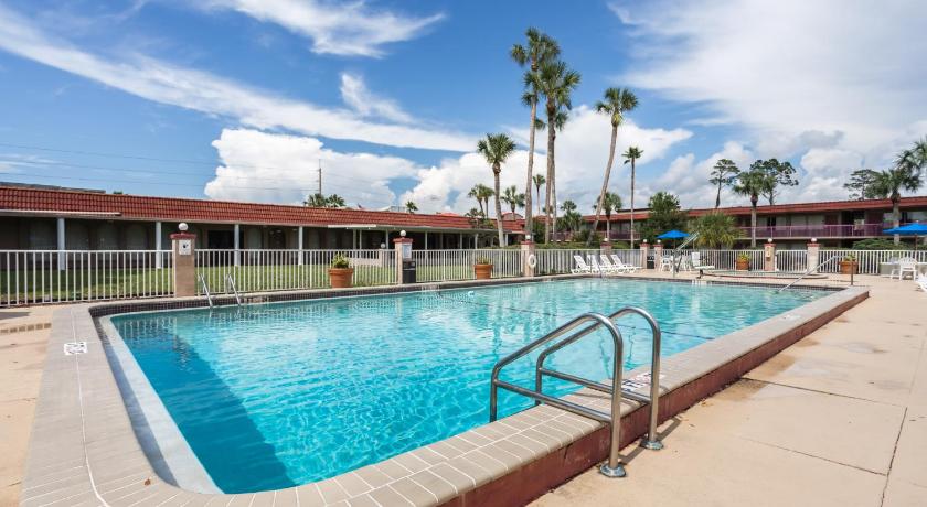 Motel 6-Spring Hill, FL - Weeki Wachee