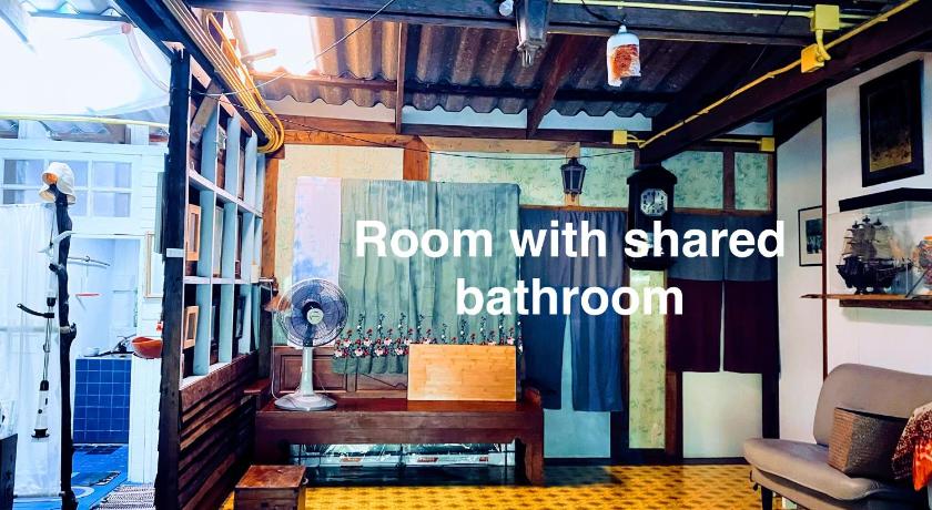 Image of Triple Room with Shared Bathroom 2
