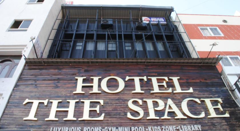 Hotel The Space