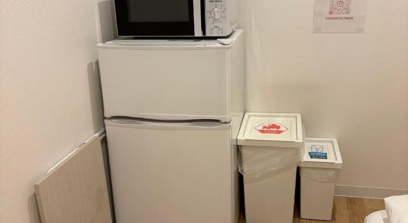 福岡 coins hostel tenjin 2つ星 ホテル 外観