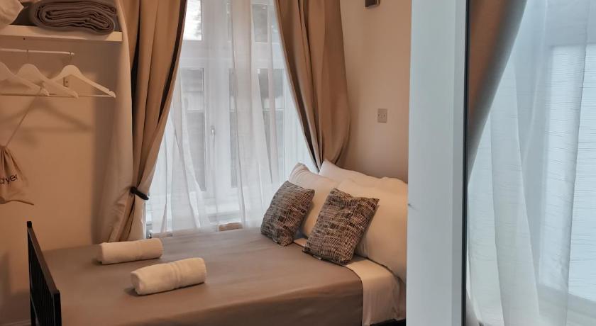 A to B Hotel – London