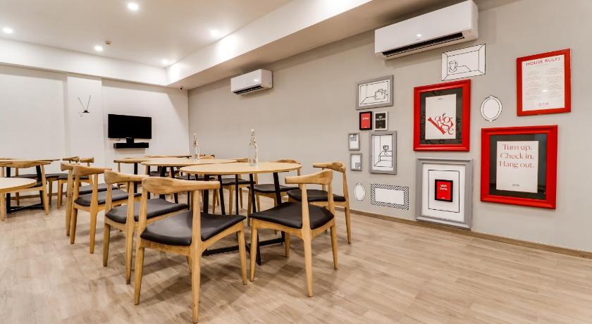 Townhouse Gandhi Hall – Indore, IN