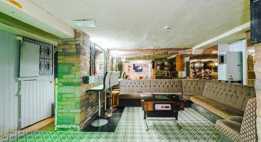 Derwent Holiday Hotel - image 3